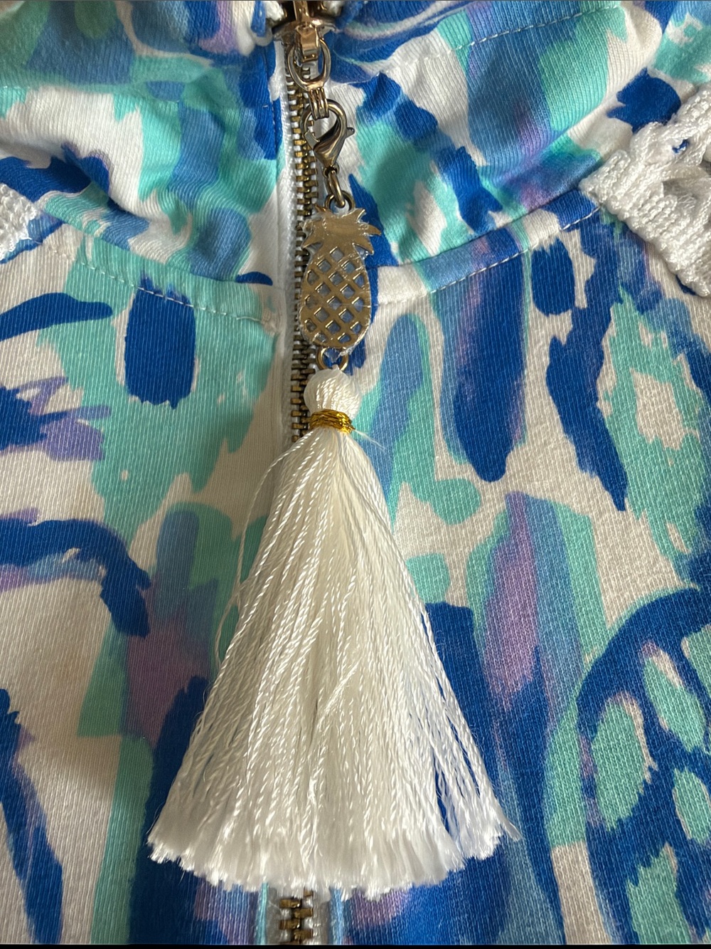 Lilly Pulitzer Popover - Picture 3 of 5